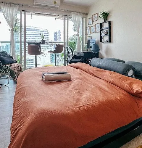 Silom Apartment