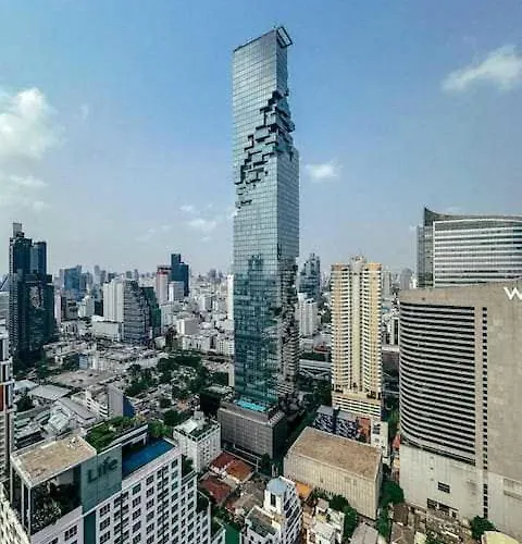 Silom Apartment *
