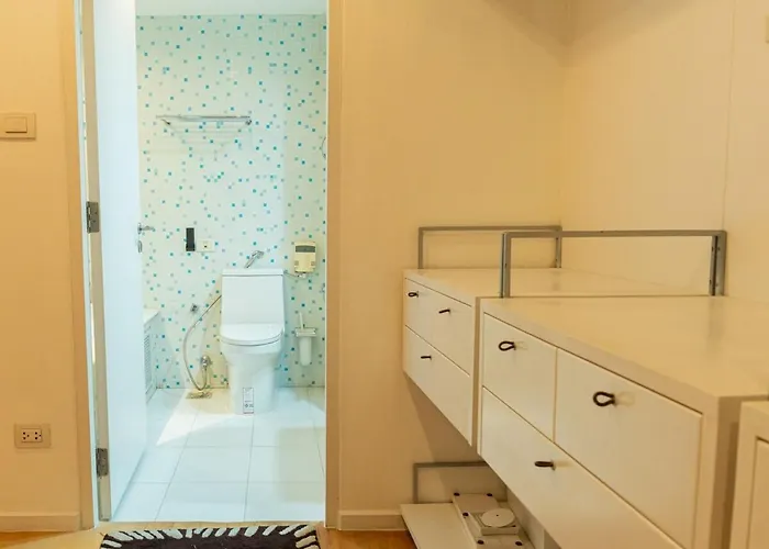 Silom Apartment